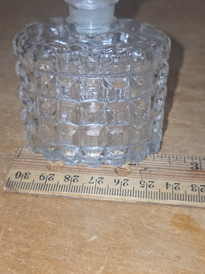 Vintage Perfume Bottle Pressed Glass Faceted Stopper with Ground or Polished Glass gl40