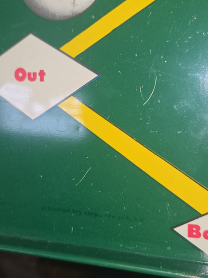 Vintage Pressman #1191 Robin Hood & Major League Baseball Magnetic Dart Board vg76
