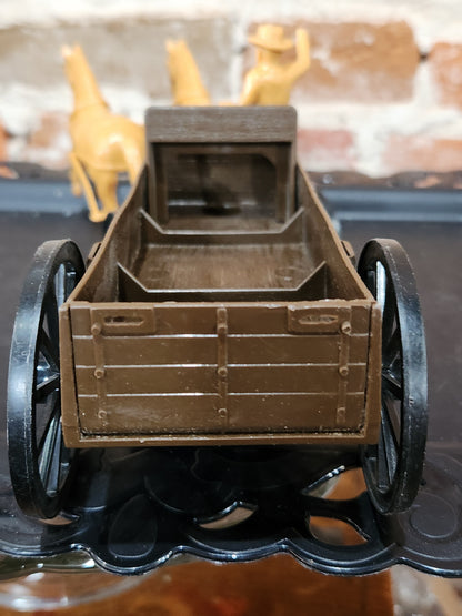 Processed Plastic Company Western Buckboard Farm Wagon and Team This is NOT 1/64th and is sold AS ISscale car65