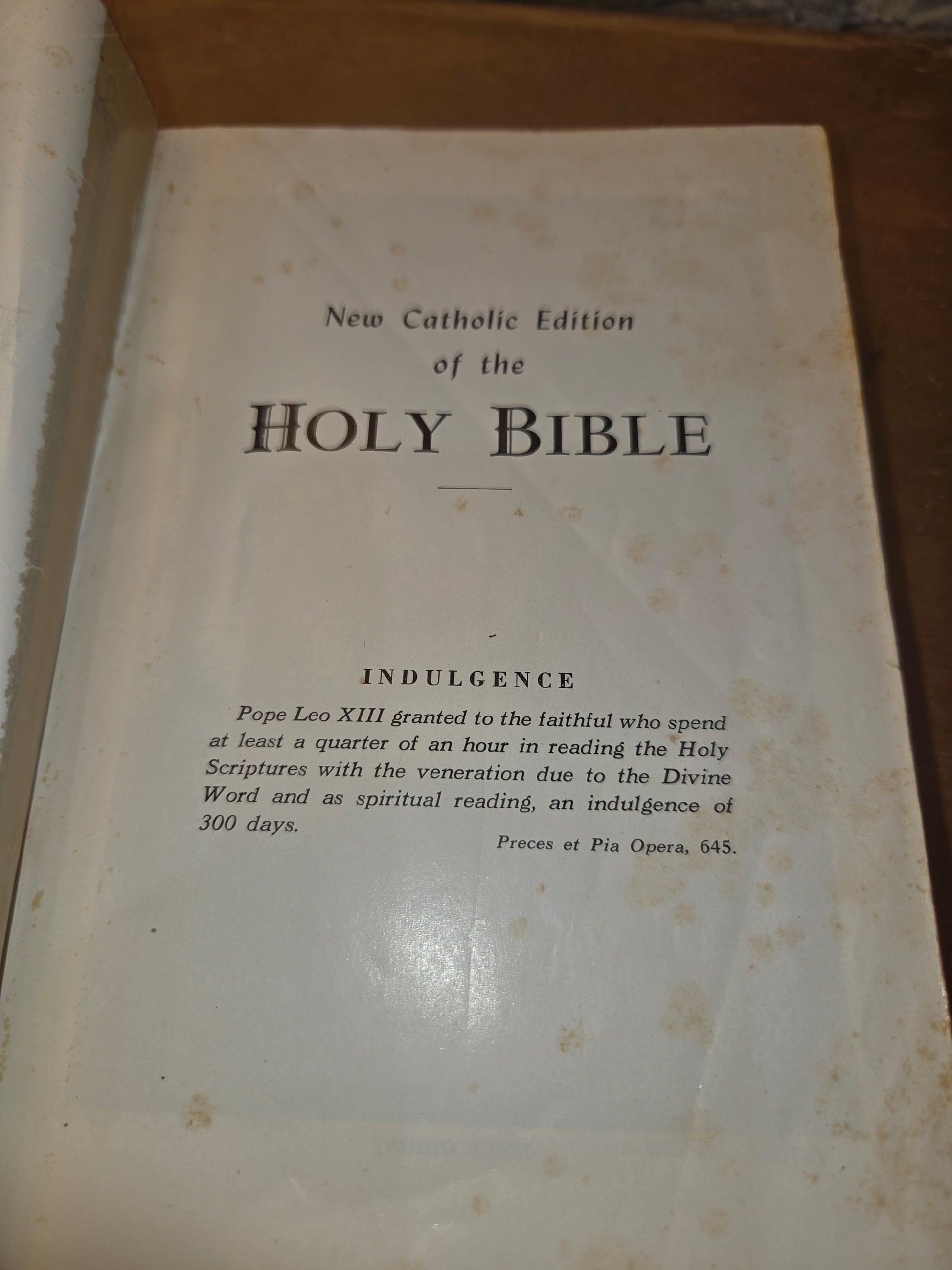 Vintage Hardcover Holy Bible New Catholic Edition 1954 vb83