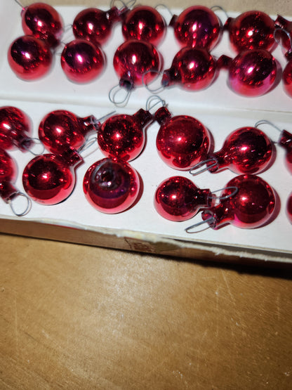 Vintage Shiny Brite 24 Red Mercury Glass Ball Feather Tree Ornaments 12mm Japan MCM  bo126