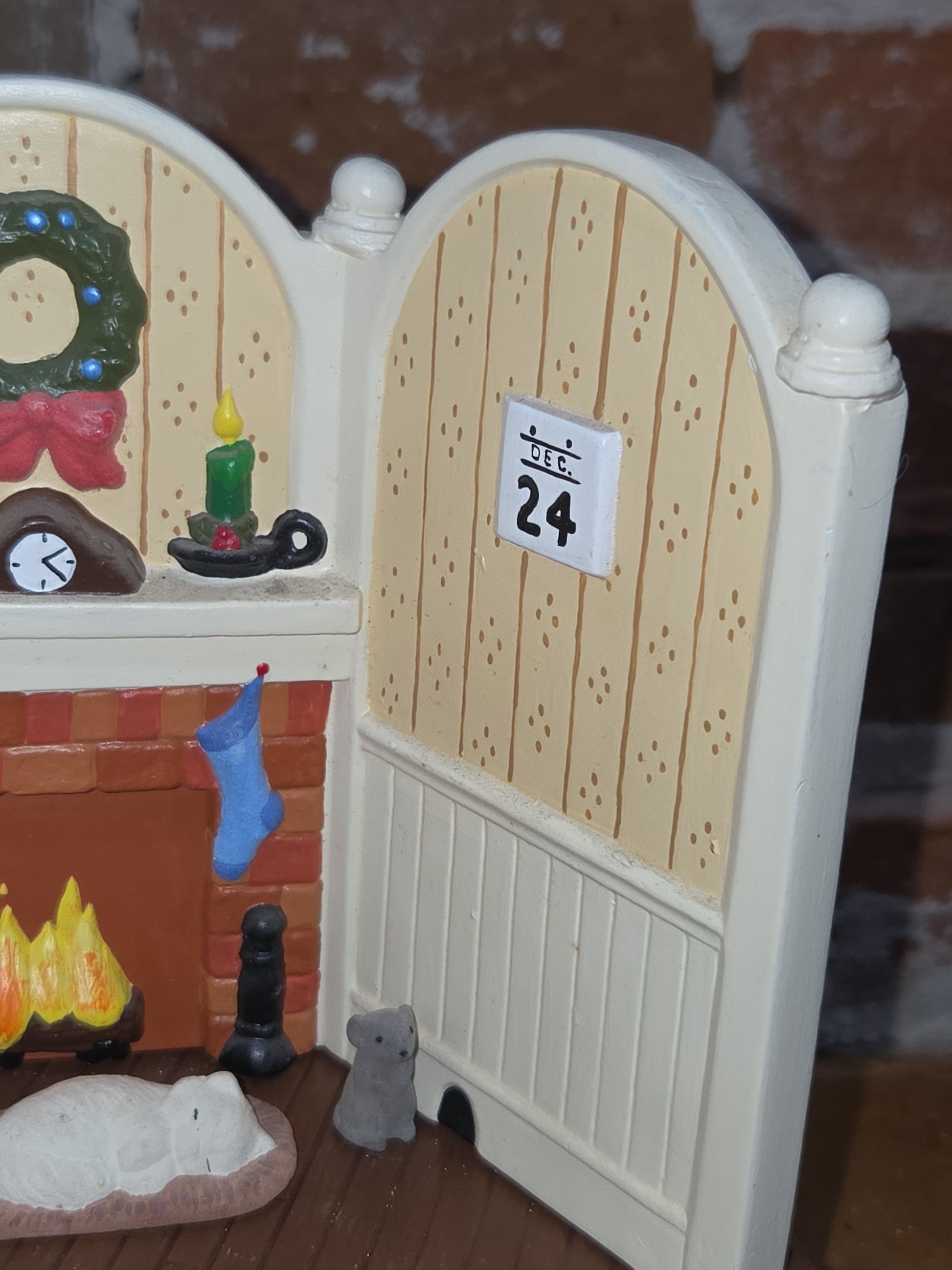 Vintage Ceramic Christmas Eve Elves Decorating Tree Santa Sleeping made from Scioto Molds 1983 AS IS No Music Box