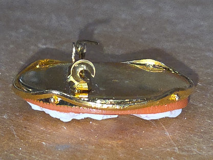 Vintage Italian Sardonyx Shell Cameo Pin Brooch Hand Carved Italia Francesca Gold Tone