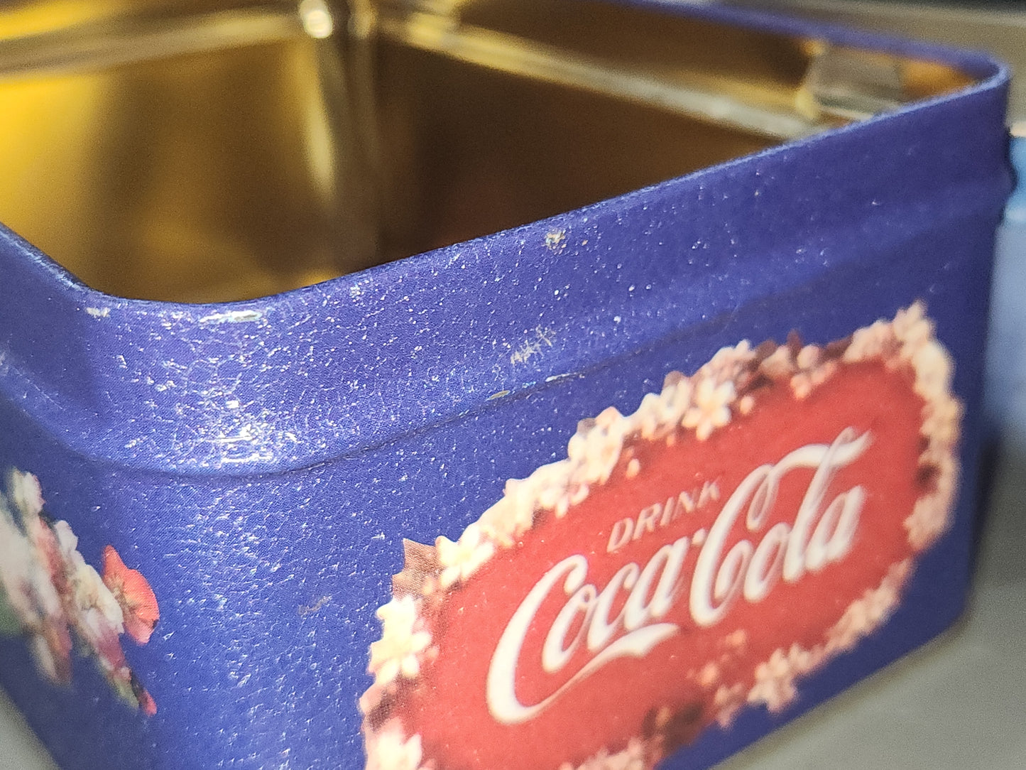 Vintage Tin Coca-Cola blue Drink Coca-Cola Pam Renfroe 1997 cct80