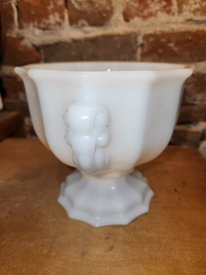 Vintage E.O. Brody Co. MJ-46 Milk Glass Fruit Compose Pestal Vase Candy Dish Trinket Cleveland Ohio USA J-2537 mg8