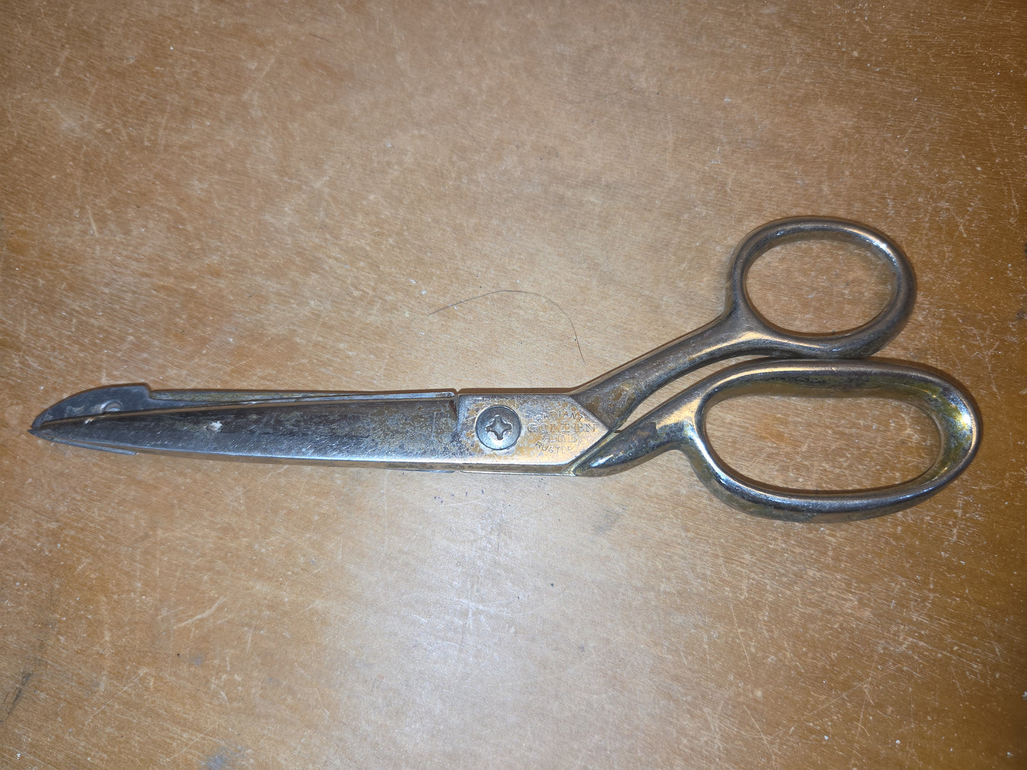 Vintage Richards of Sheffield England Radiant Golden Age Rustless Sewing Scissors Made in England sc9