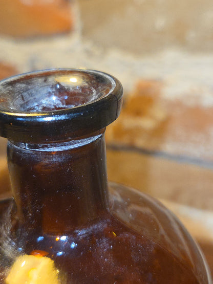 Vintage Medicine Bottles Amber Glass vmb03