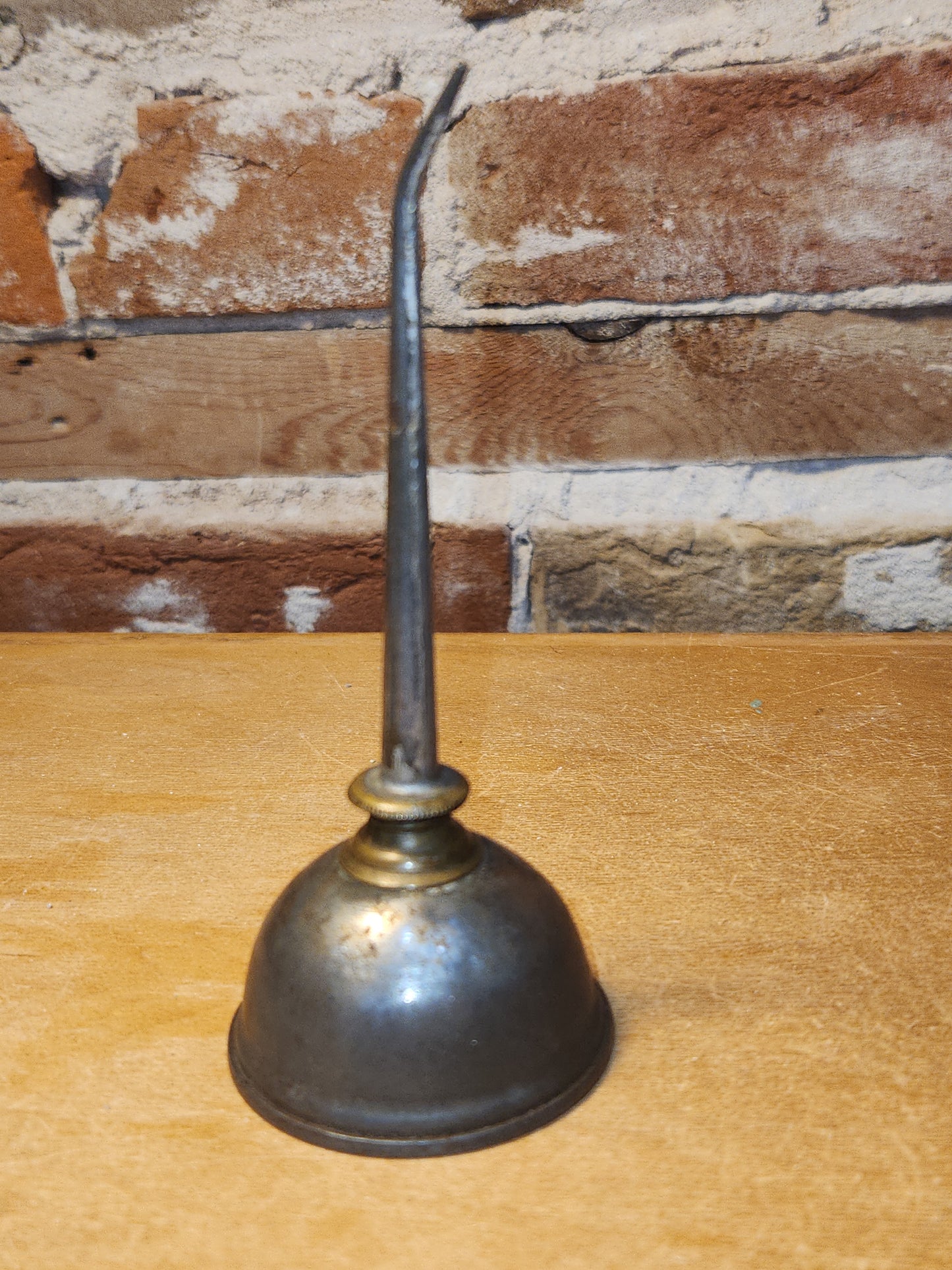 Vintage Metal Small Oil Can oc76