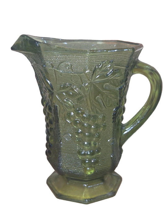Vintage Anchor Hocking Green Glass Pitcher Embossed Grapes & Vine Leaves vp7