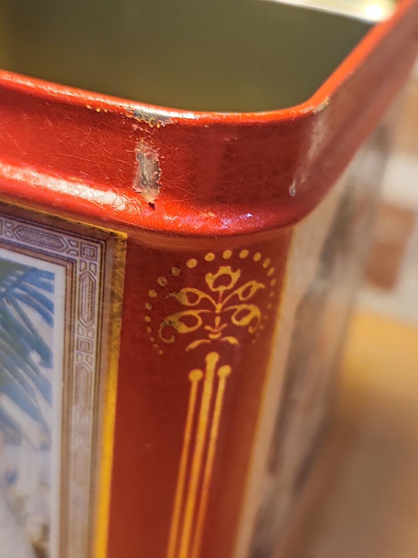 Vintage Tin Coca-Cola Gold Red Cream Enjoy Thirst The Drink of All the Year Coke 1993 cct82