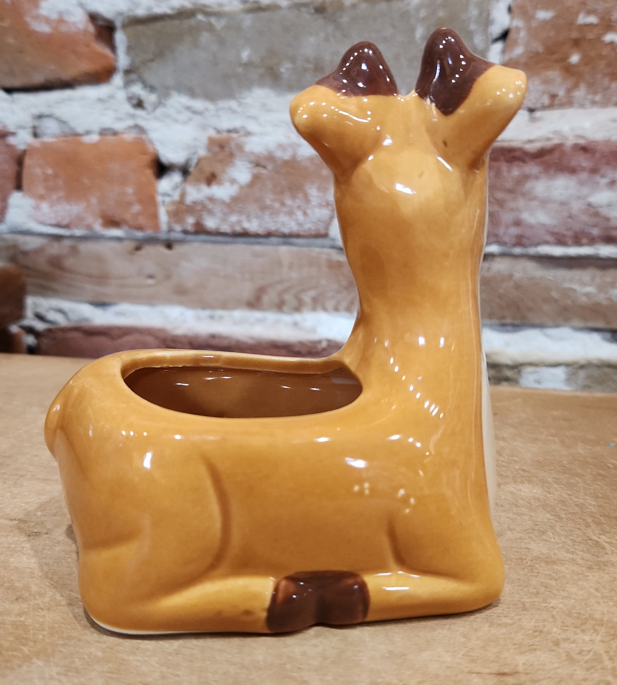 Dexter Ceramic Planter Sitting Deer Reindeer pl49