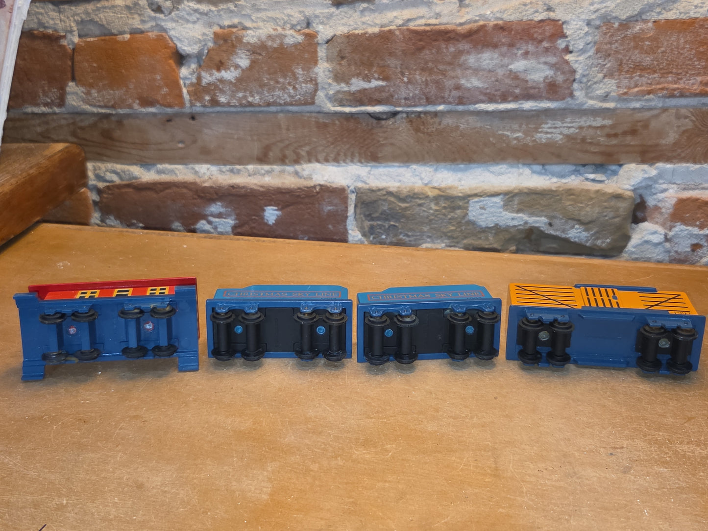 Vintage Hallmark Keepsake Ornaments Skyline Train Series Set of 4 Stock Train Car, Caboose and 2 Coal Cars cast metal 1992