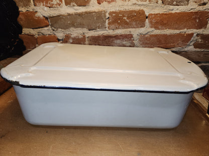 Vintage Enamelware Refrigerator Box or Baking Dish with Lid White & Black en78