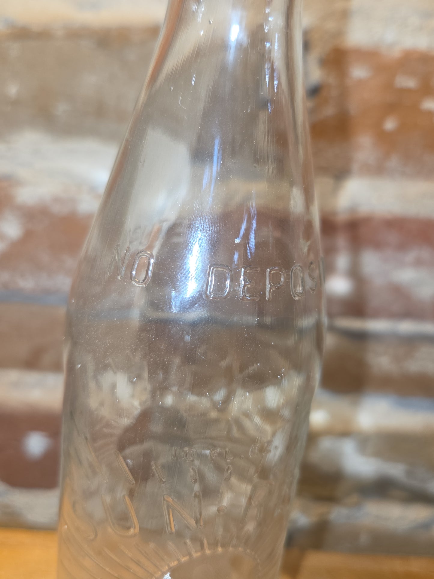 Vintage Soda Bottle Sun-Rise Beverage 10 oz Clear Glass vsb50
