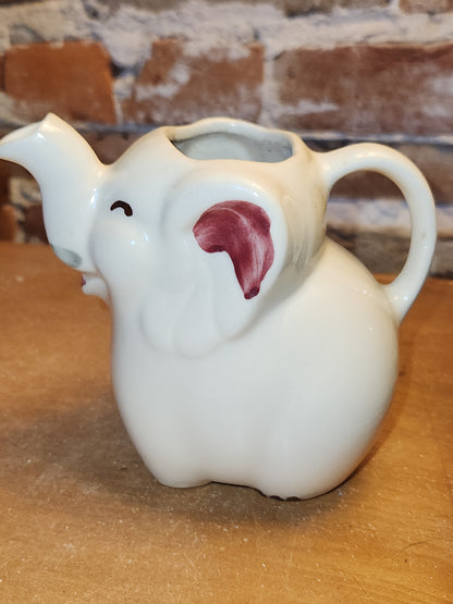 Vintage Shawnee Pottery Creamer Elephant with Trunk Up HAIRLINE CRACK po3