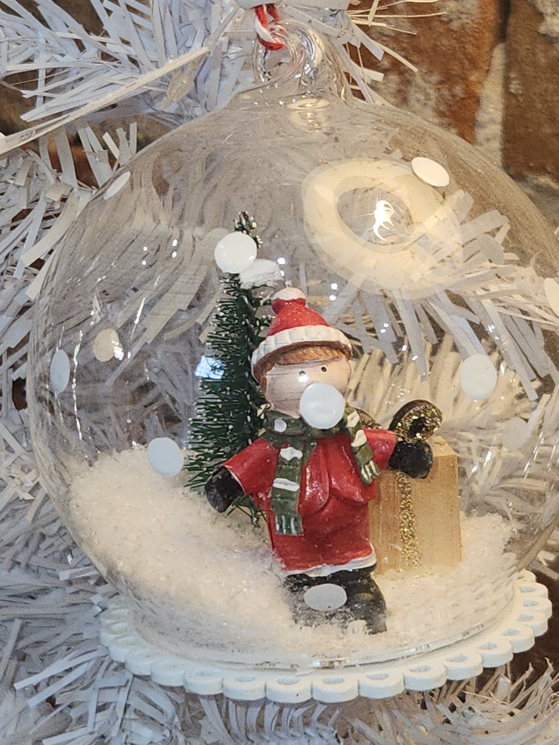 Glass Snowglobe Ornament Boy Snow Gift Tree snow st3