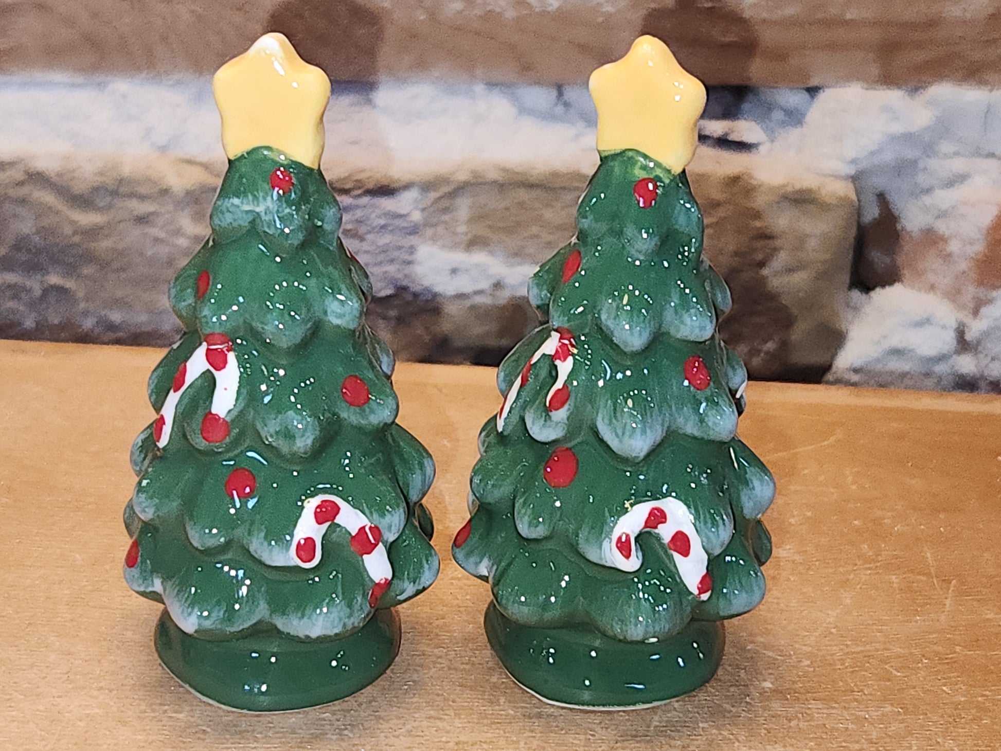 Salt and Pepper Shakers Christmas Trees Sp20