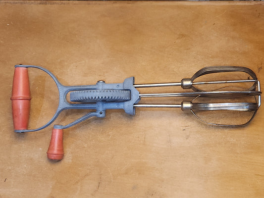 Vintage SuperWhirl Hand Mixer Egg Beater Stainless and Red Bakelite AS IS kit60