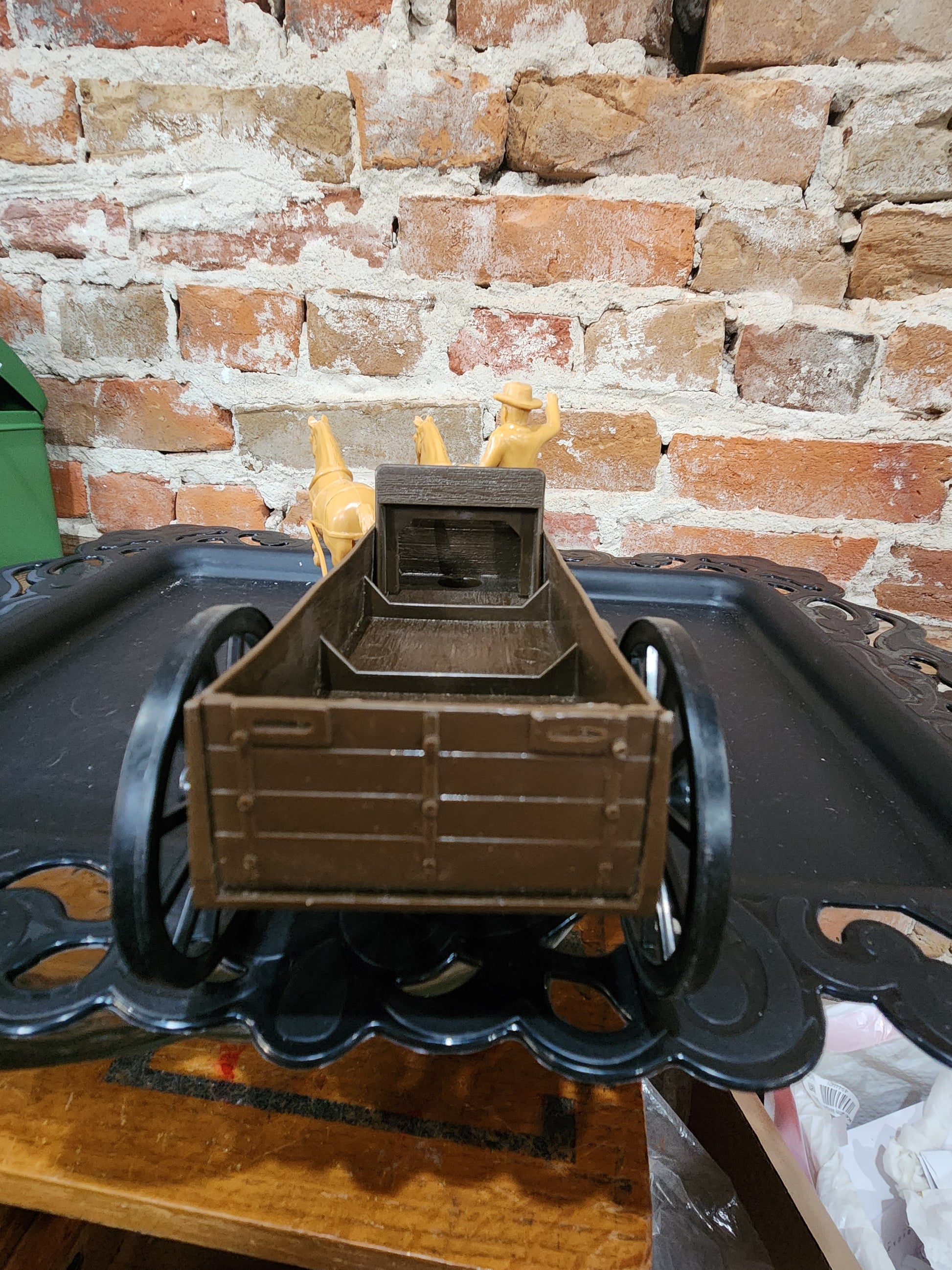 Processed Plastic Company Western Buckboard Farm Wagon and Team This is NOT 1/64th and is sold AS ISscale car65