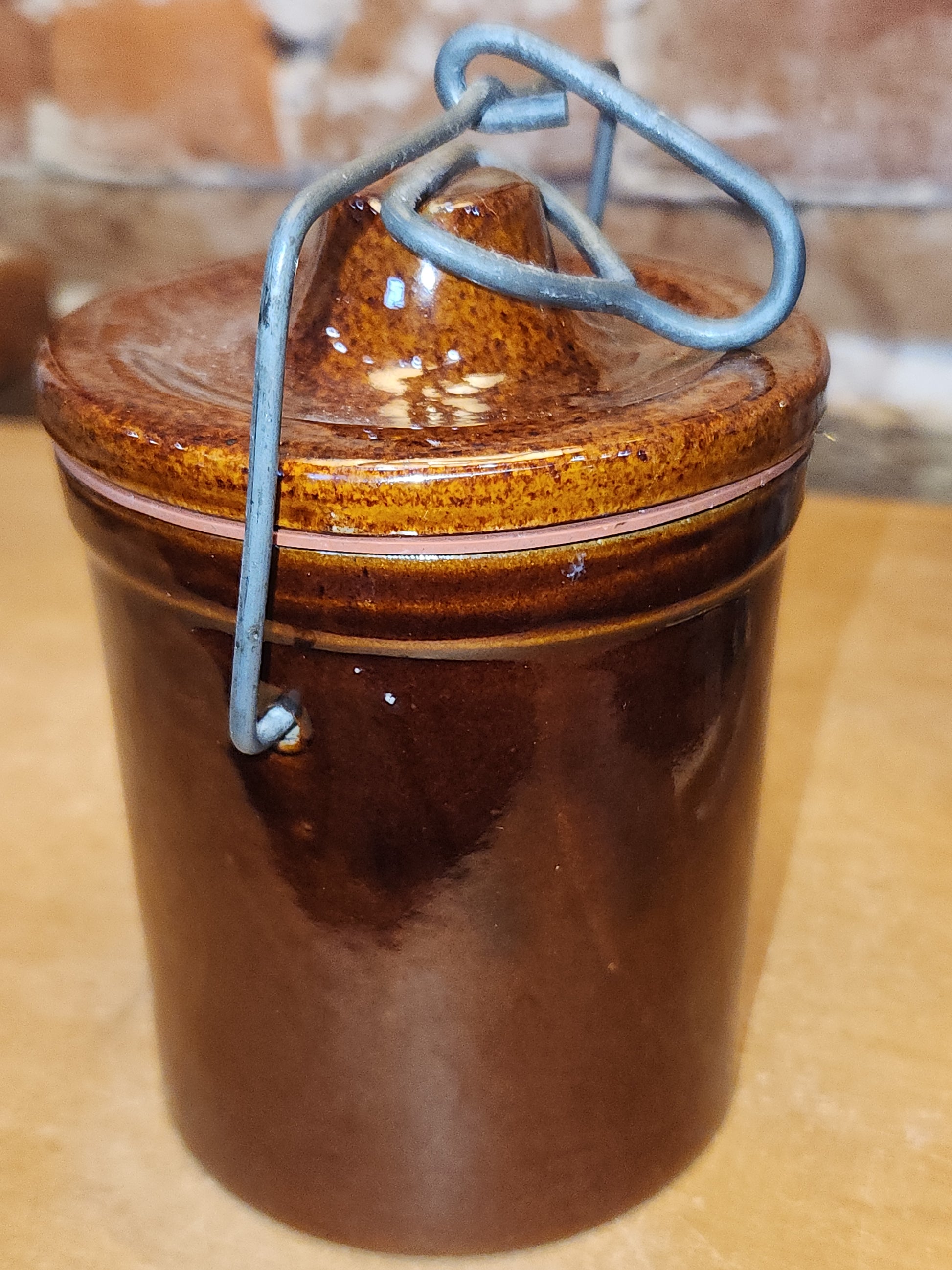Vintage Brown Pottery Crock Lid and Metal Bail pot52