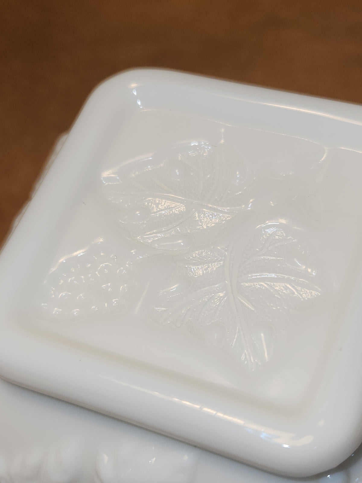 Vintage Westmoreland Milk Glass Square Lidded Candy Dish Grape Design Beaded Edges mg111