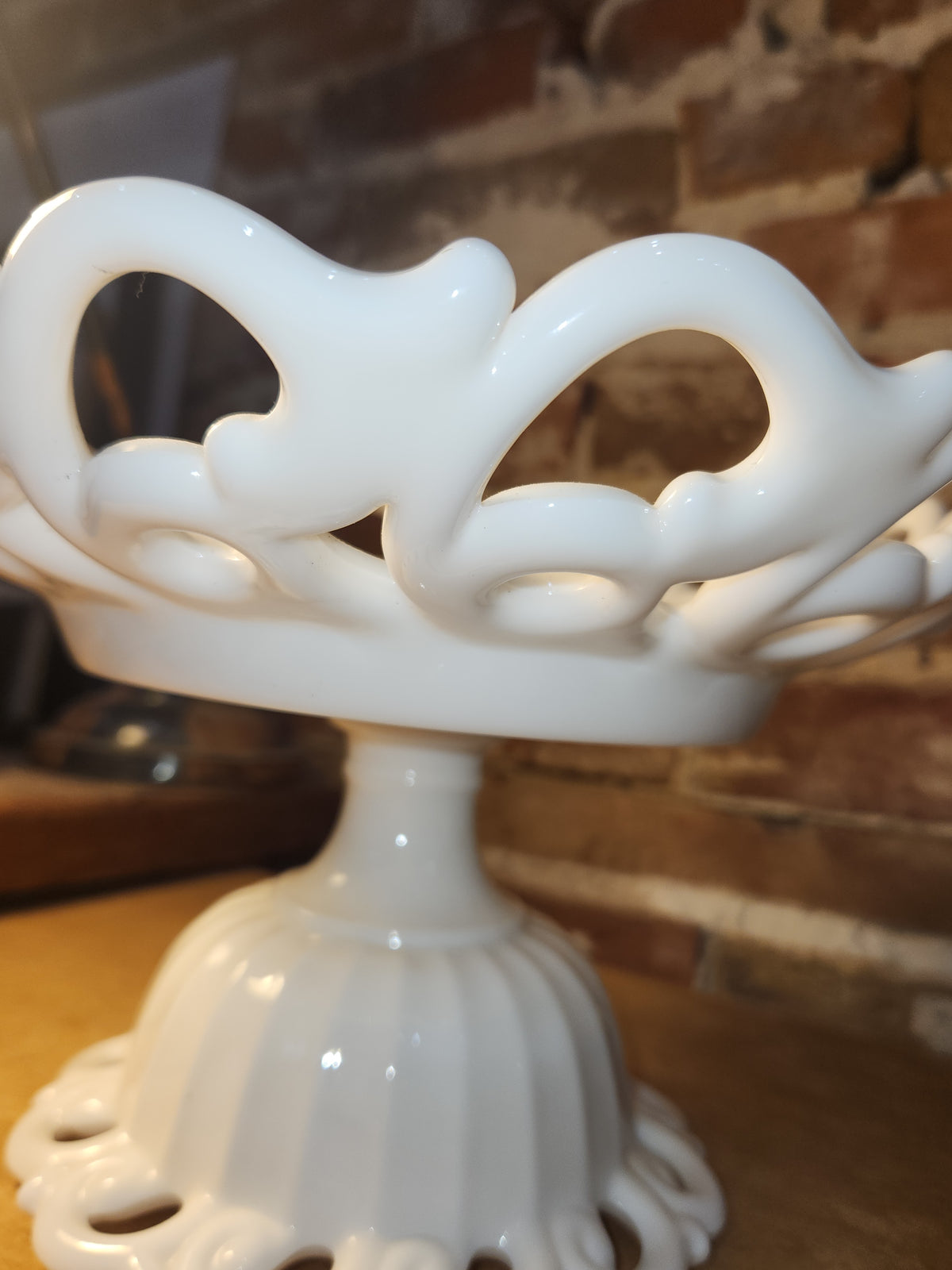 Vintage Fostoria Milk Glass Compost Pedestal Footed Fruit Bowl Monroe Pattern Lace-edge Loop and Open Loop mg12