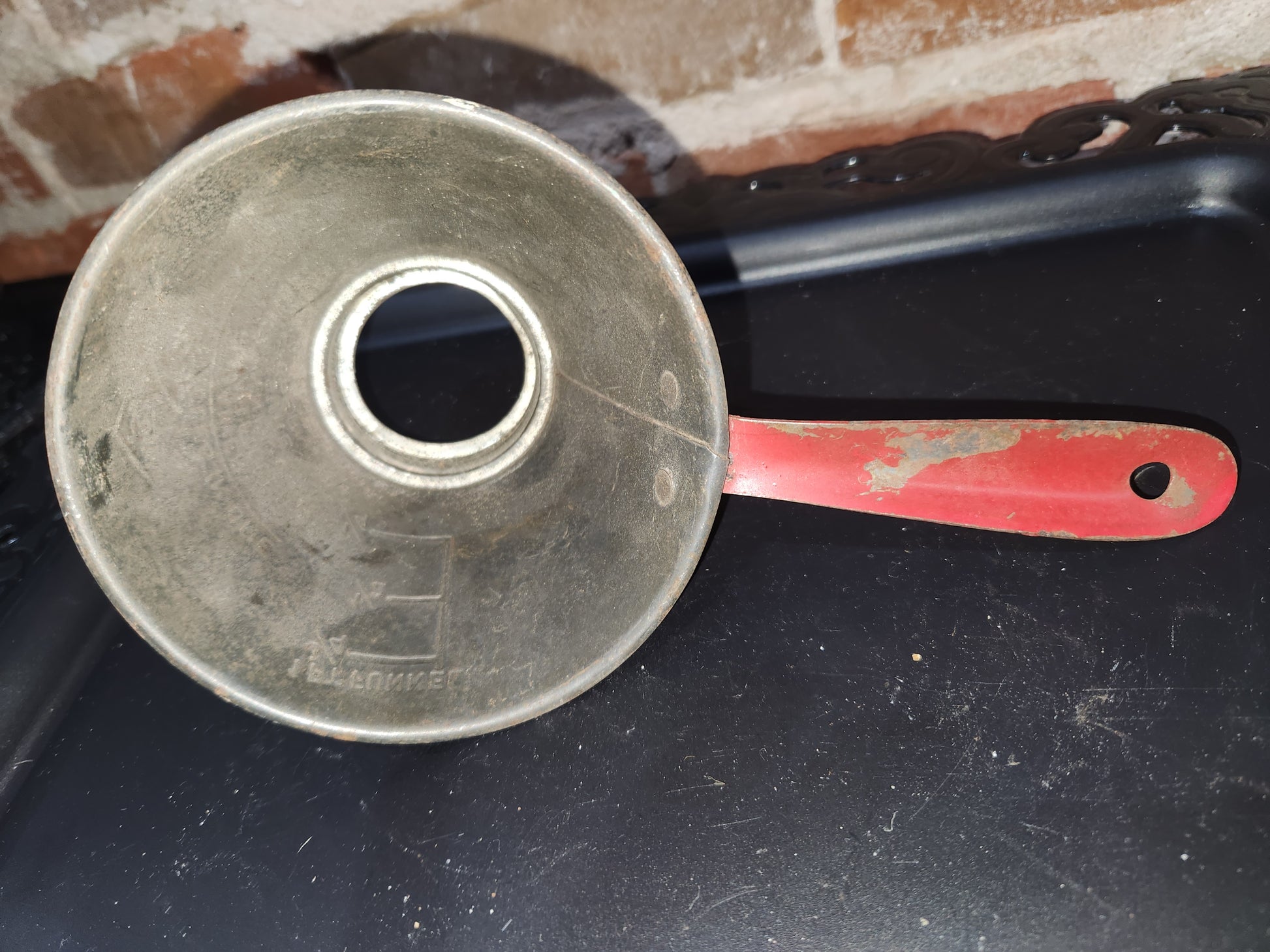 Antique Nesco Funnel 1 Pint Strainer Measure Dipper Jar Filler Red Handle alu300