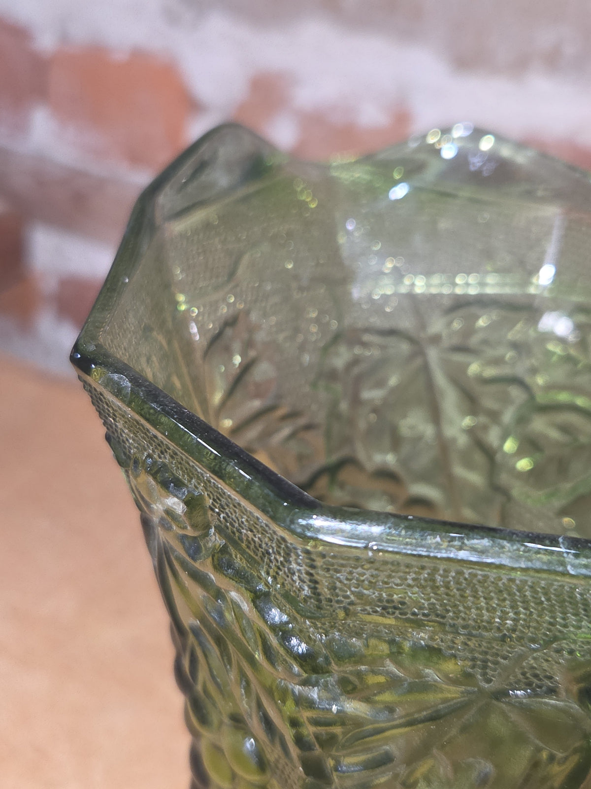 Vintage Anchor Hocking Green Glass Pitcher Embossed Grapes & Vine Leaves vp7