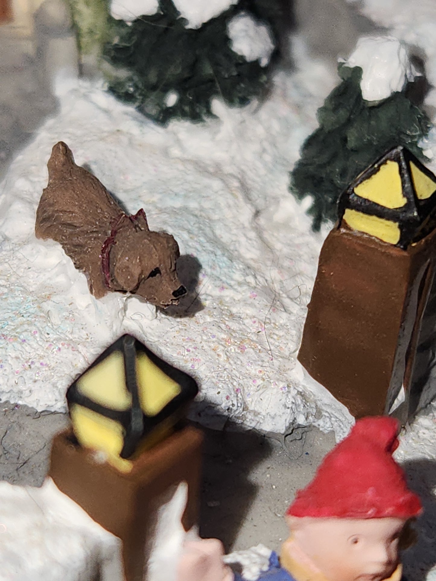 Vintage Pfaltzgraff Winterberry Scenic Village with Tea Light 2001