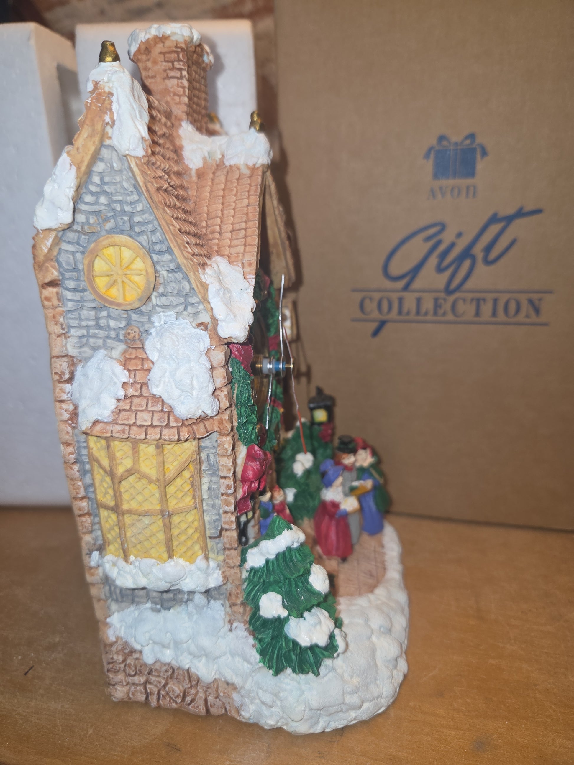 Vintage Avon Holiday Melody Clock in Box Works
