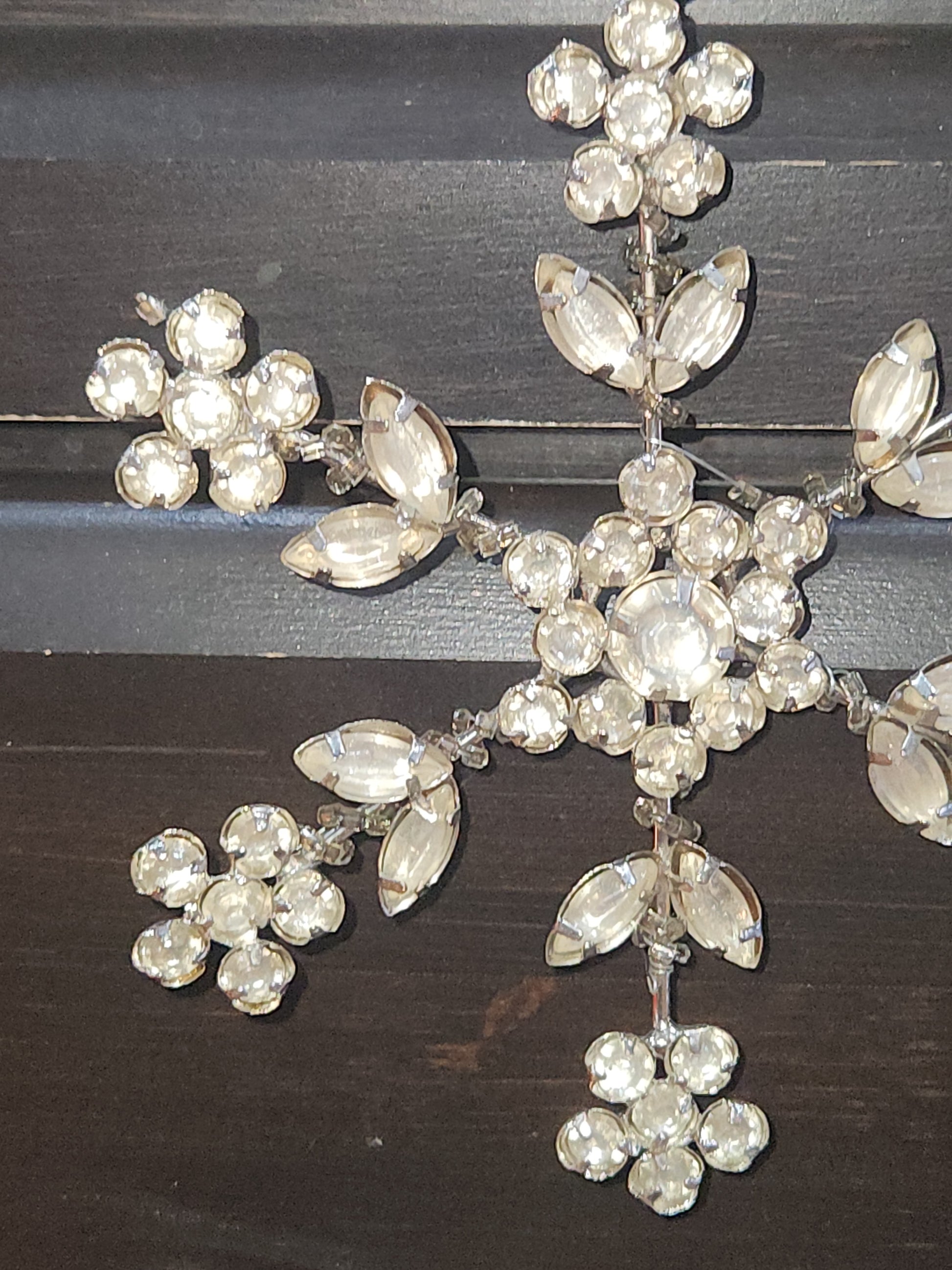 Jeweled Snowflake Ornament Floral Pattern Silver Metal 5"x5" jo2