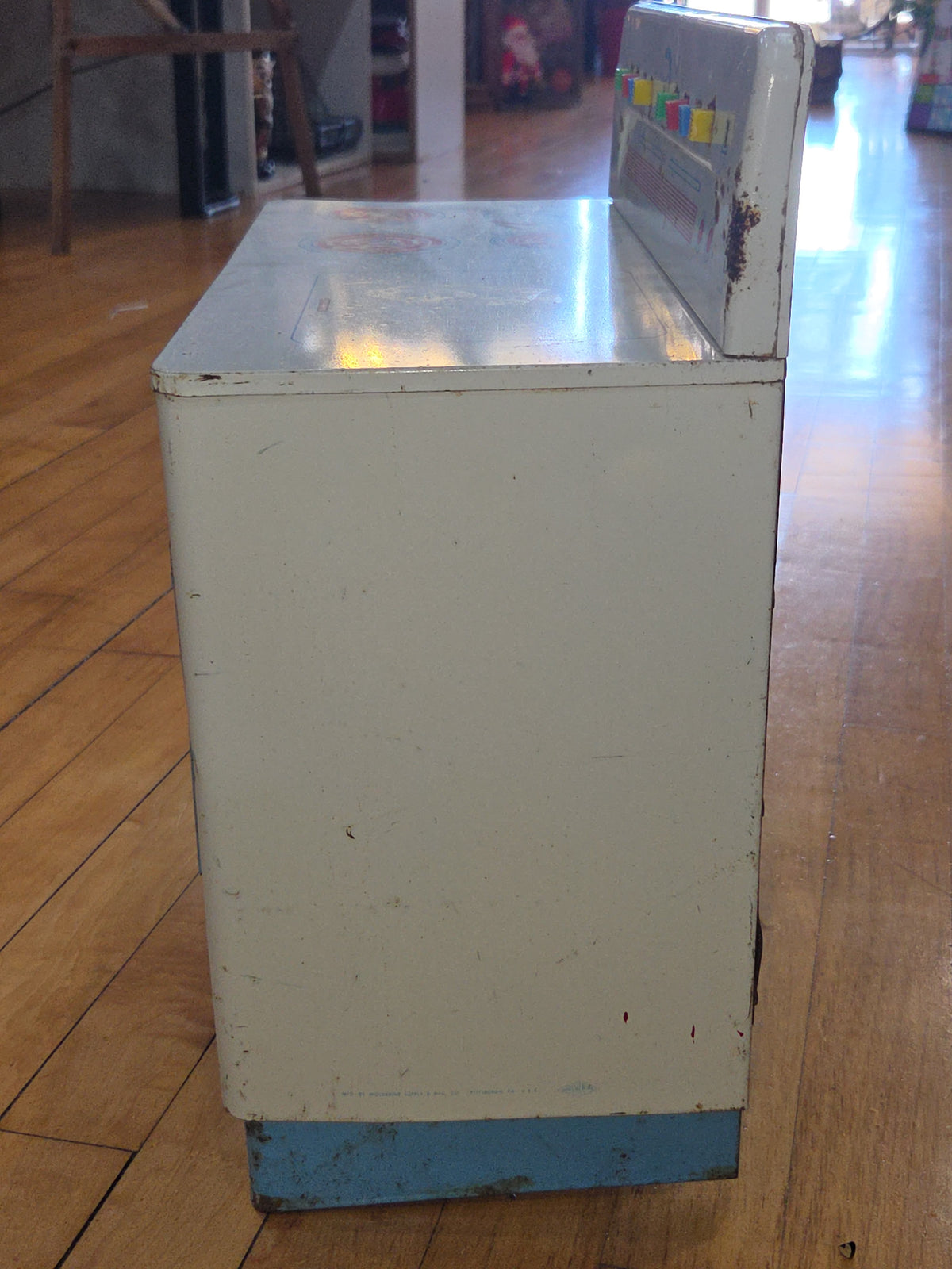 Vintage Wolverine Tin Lithograph Kitchen Stove White Turquoise ps7