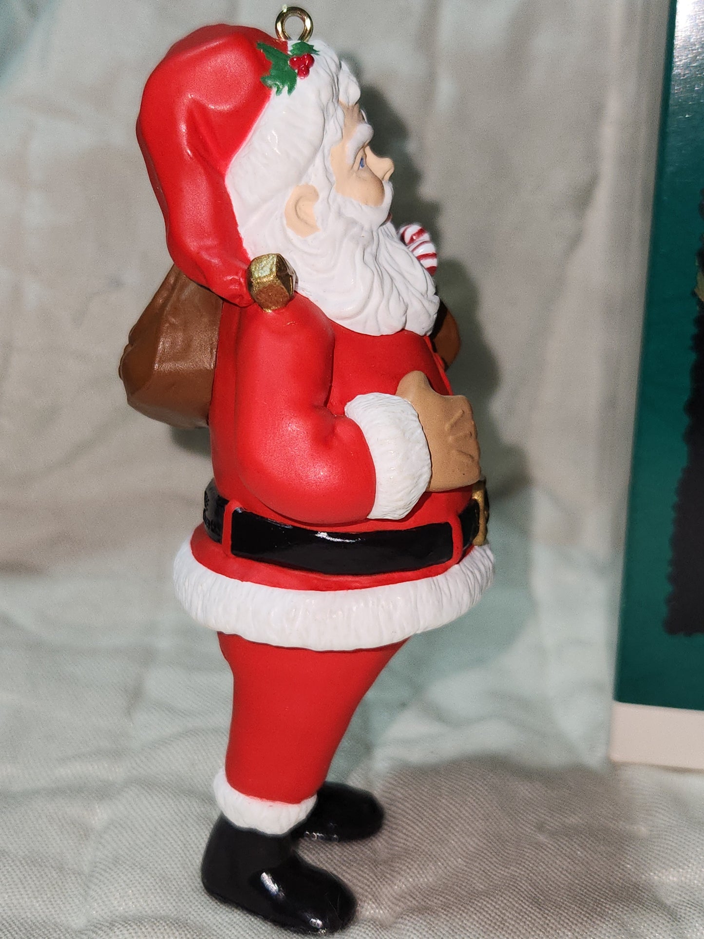 Vintage Hallmark Keepsake Christmas Collector's Club 1986 Membership Ornament Santa ho987