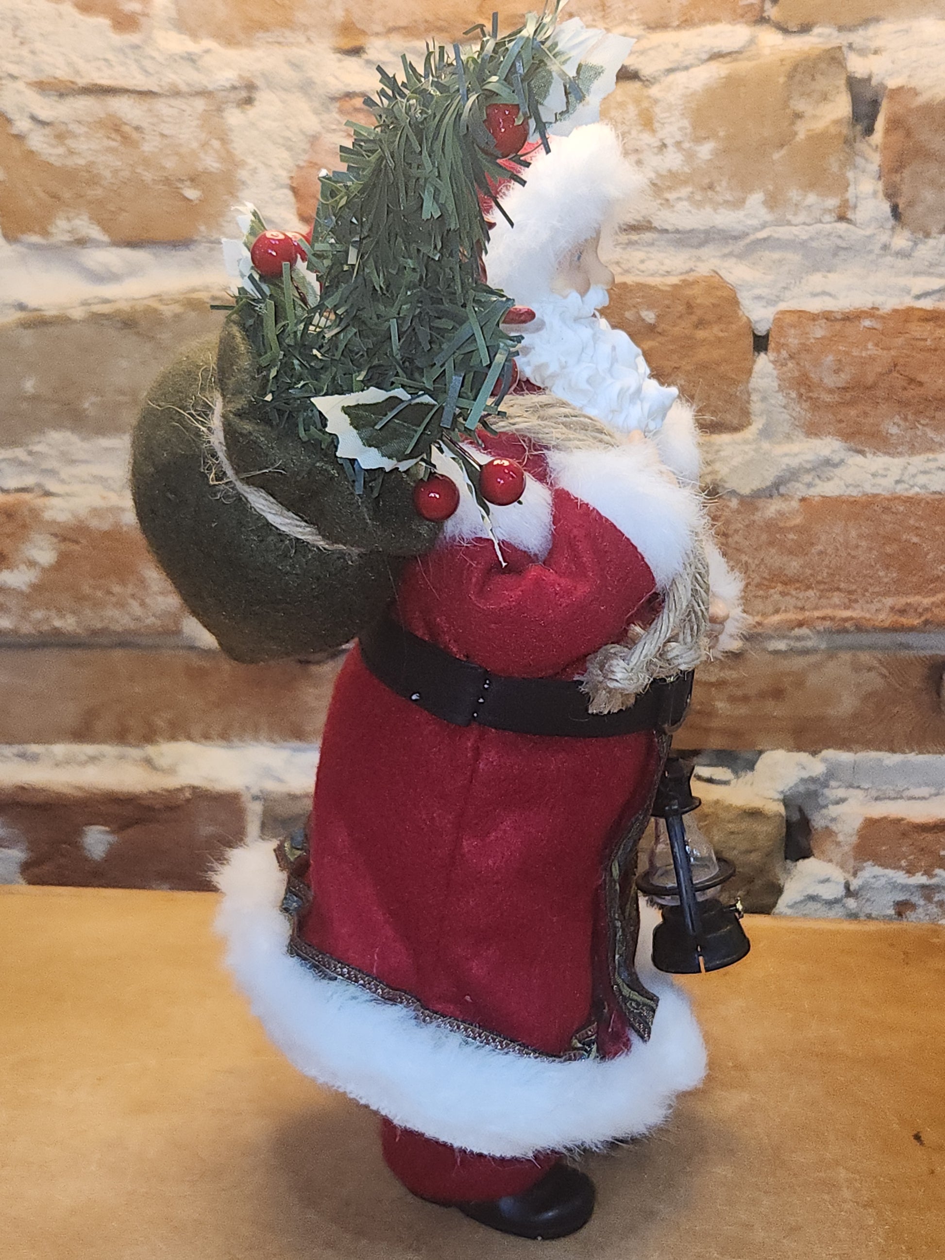 Ashland Christmas Collectible Santa Figurine Lantern Cardinal Tree sf3