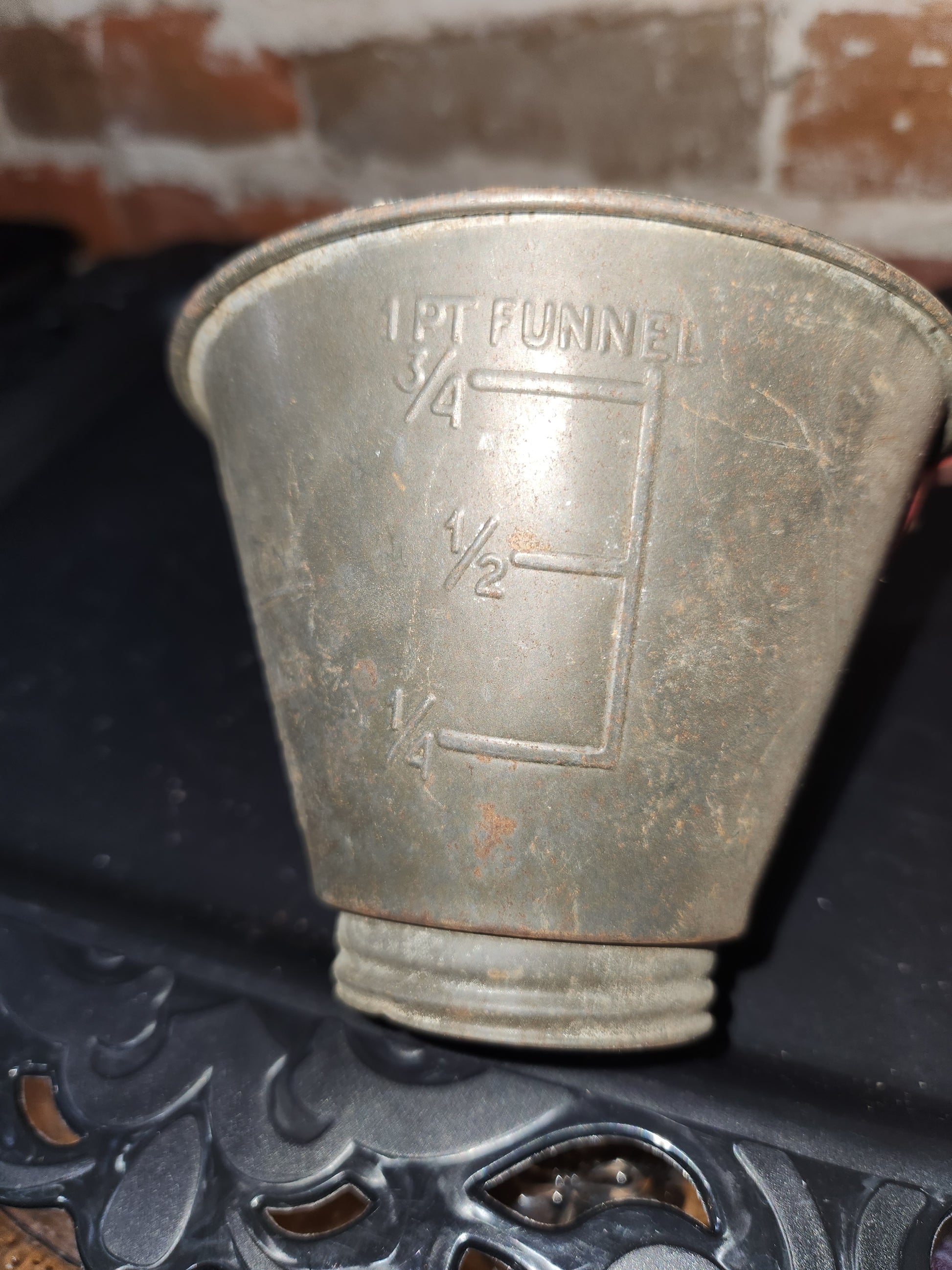 Antique Nesco Funnel 1 Pint Strainer Measure Dipper Jar Filler Red Handle alu300