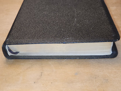 Vintage Softcover The Holy Bible Revised Standard Edition Harper & Brothers 1952 vb82