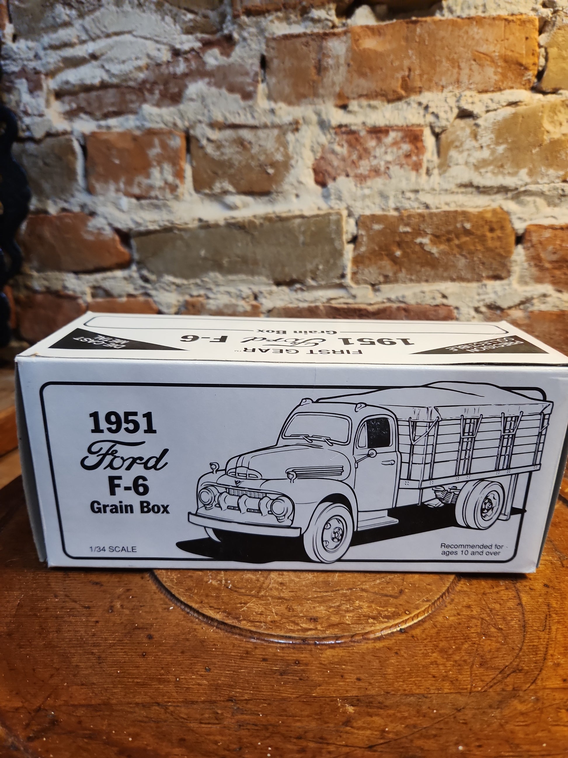 Vintage First Gear Inc. 1951 Ford F-6 Grain Box Country General 1992 car32