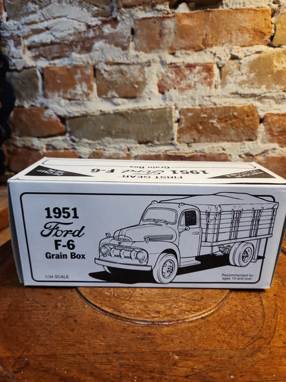 Vintage First Gear Inc. 1951 Ford F-6 Grain Box Country General 1992 car32