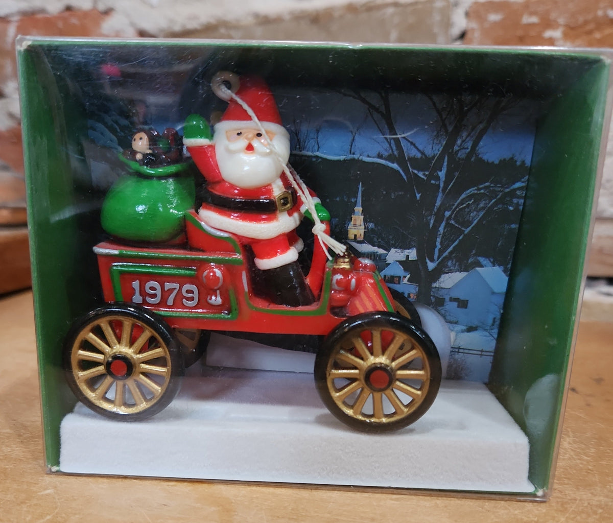 Hallmark 1979 Here Comes Santa Santa's Motor Car Ornament; #1 in Series;