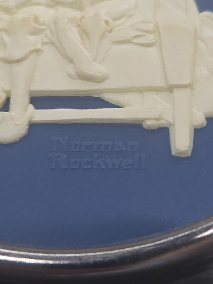 Vintage Hallmark Keepsake Norman Rockwell Cameo Ornament 5th in Series 1984