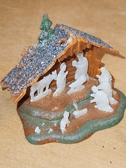 Vintage Set of Two miniature Plastic Celluloid Nativity Ornaments Made in Hong Kong Mica n11
