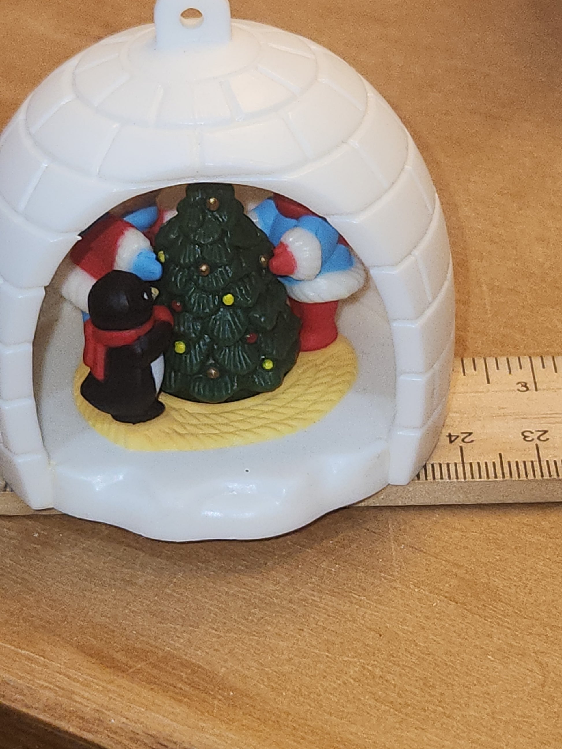 Vintage Avon Tree Ornament Winter Fun Igloo Penguin Christmas Tree 1983 av043