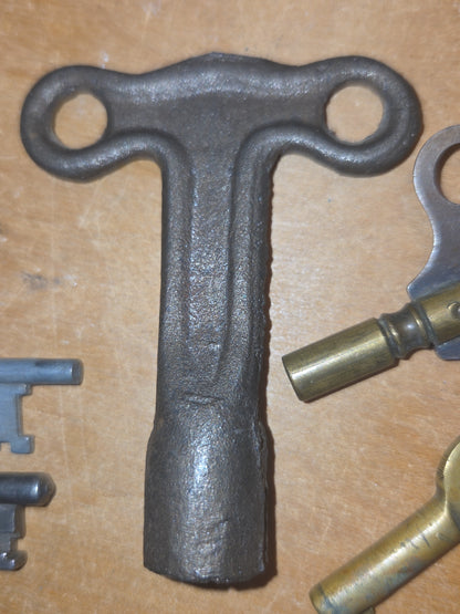 Vintage Keys Set of 8 Clock Winding Skeleton Brass West Germany