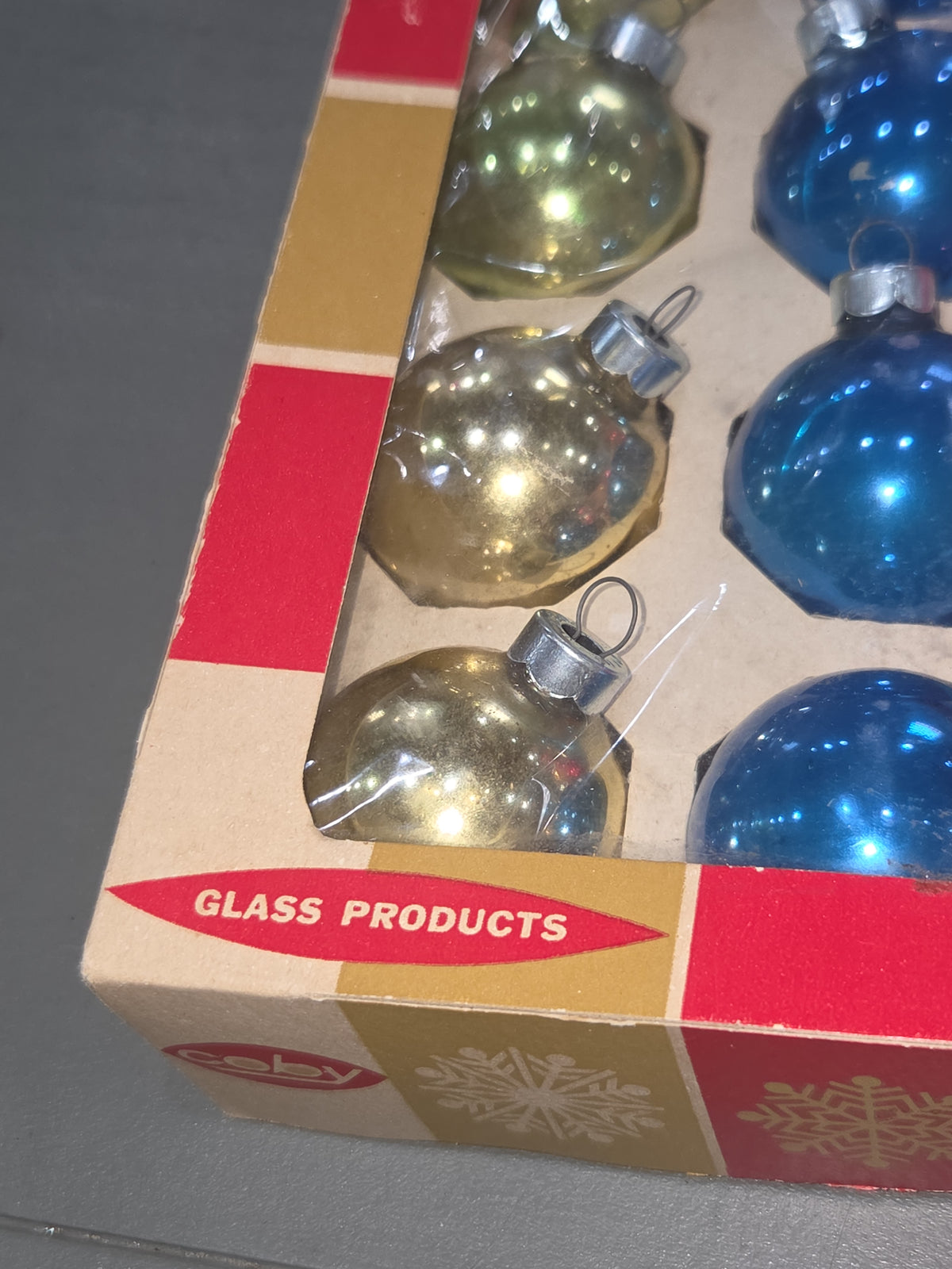 Vintage Box of Coby Glass Ornaments BO08