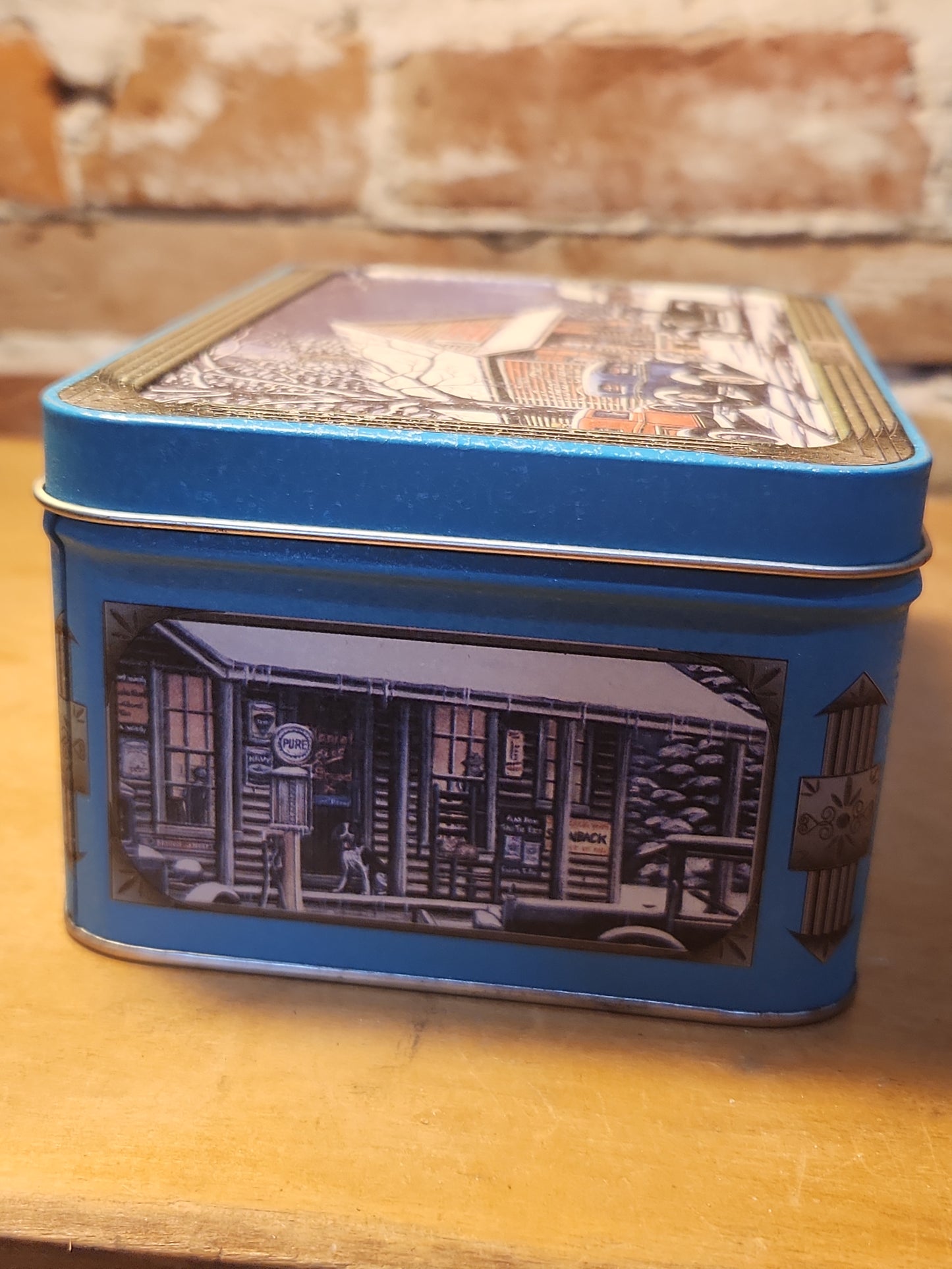 Vintage Tin Coca-Cola "Winter Scene” Pam Renfroe cct72