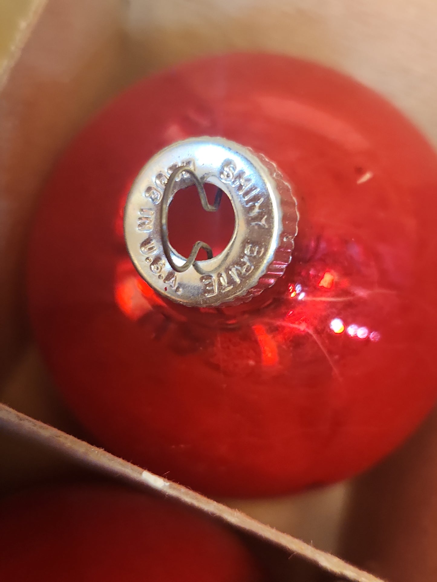 Vintage Shiny Brite 2 1/2" Red Ornaments in Box. Incomplete set. AS IS bo81