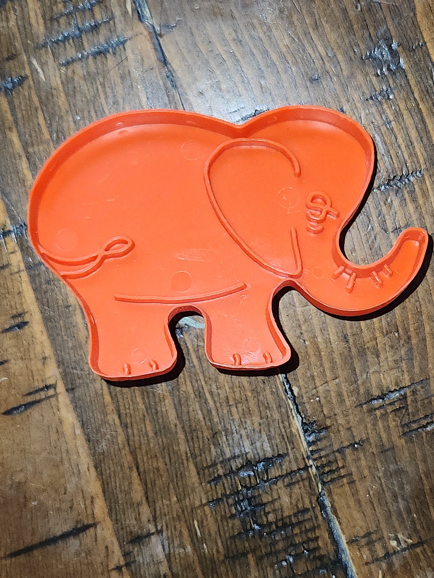 Vintage Lone Toy Tree plastic cookie cutters C6