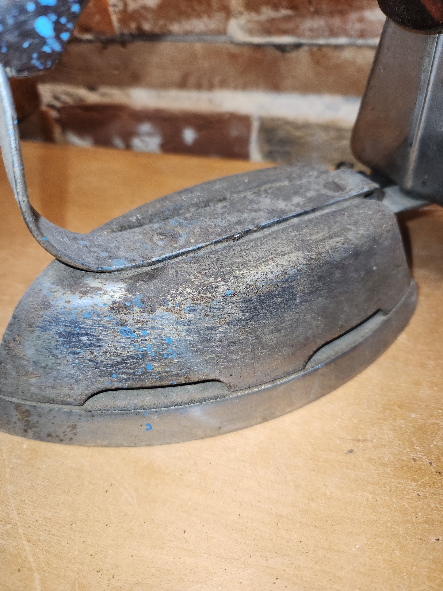 Vintage Gasoline Powered Montgomery Ward Quik Lightening Iron si4