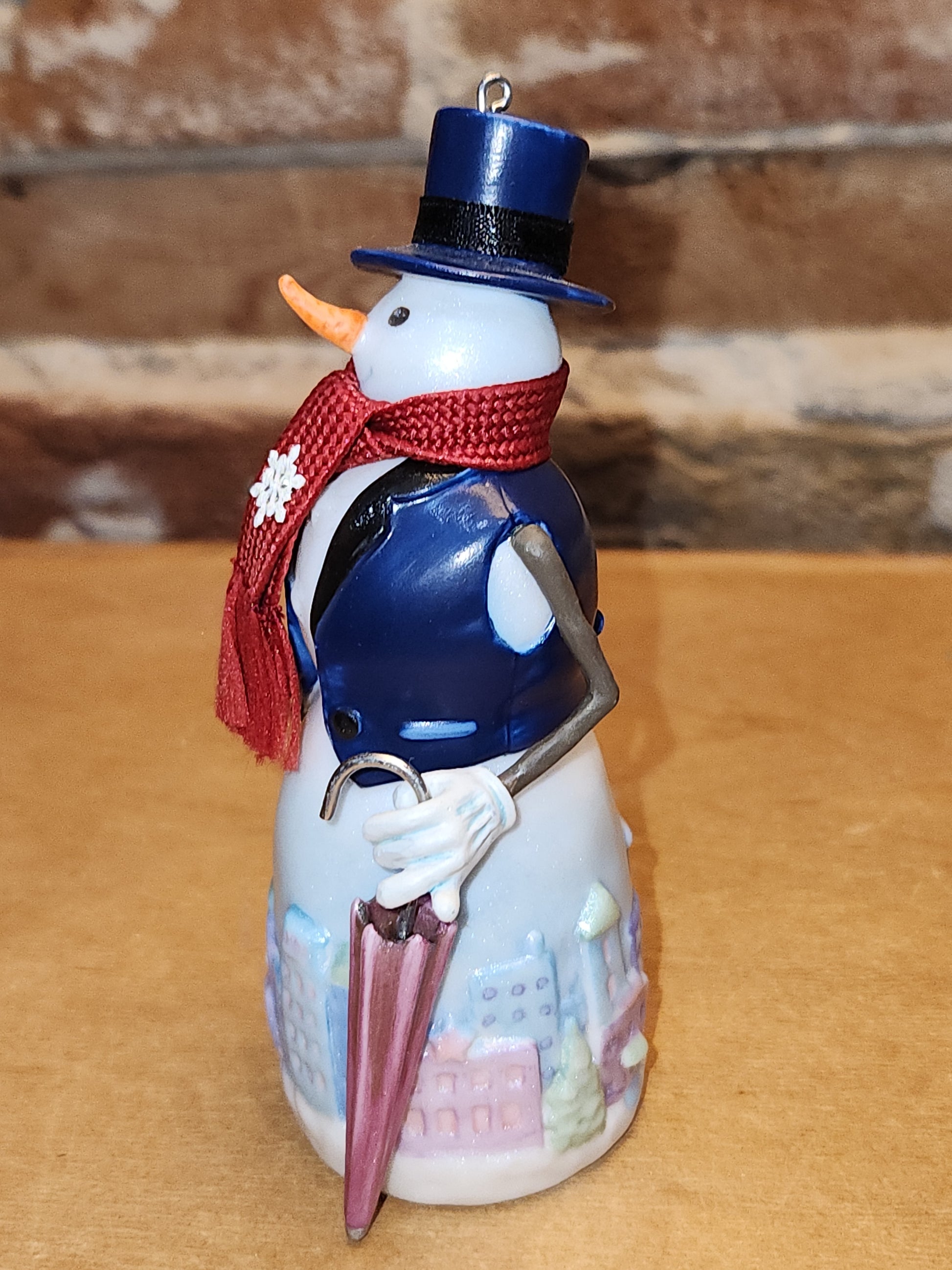 Vintage Hallmark Keepsake Ornament Skylar A Woolscarf 1st in Snowtop Lodge Series 2005 NO BOX hm81