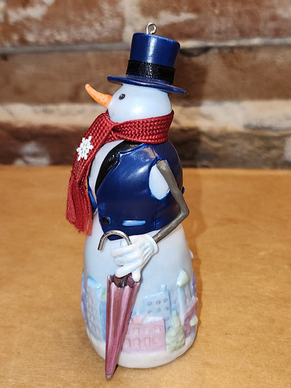 Vintage Hallmark Keepsake Ornament Skylar A Woolscarf 1st in Snowtop Lodge Series 2005 NO BOX hm81